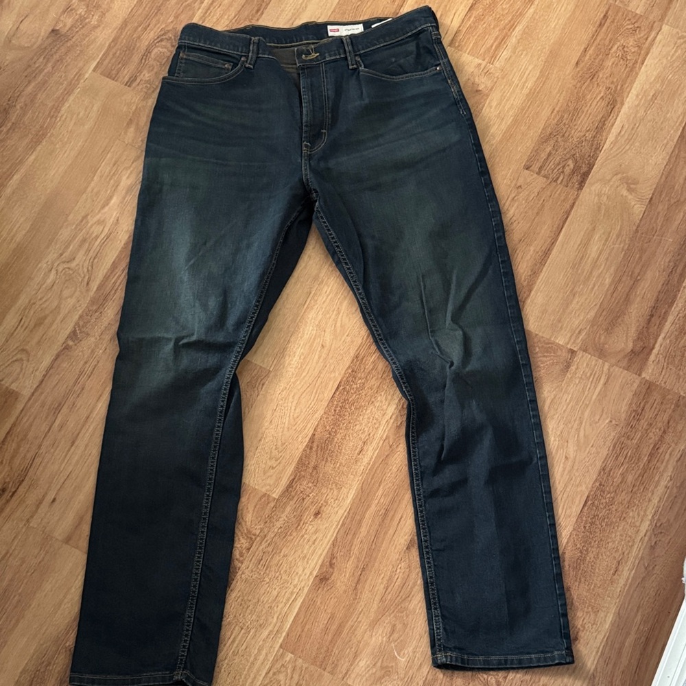 Wrangler Men's Deep Indigo Straight Jeans